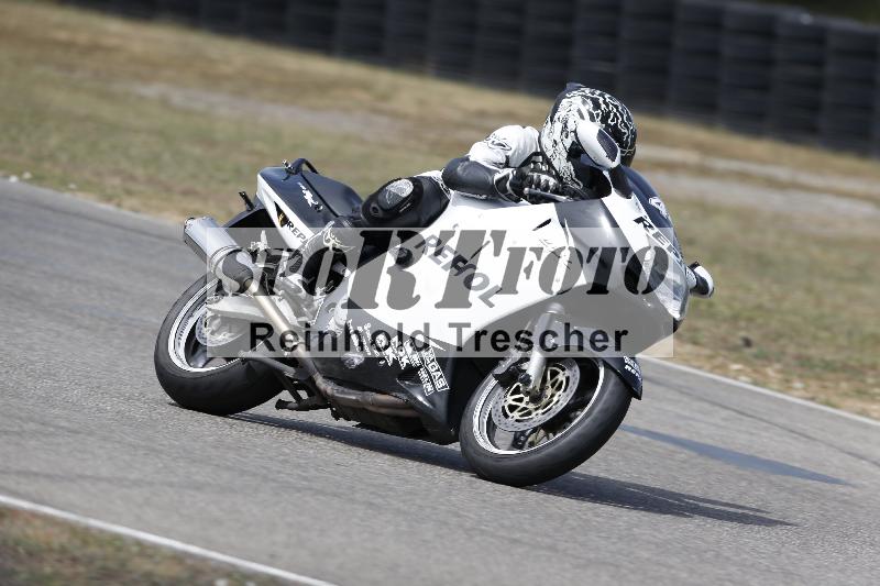 /37 09.08.2026  Pluess Motosport ADR/Einsteiger/44